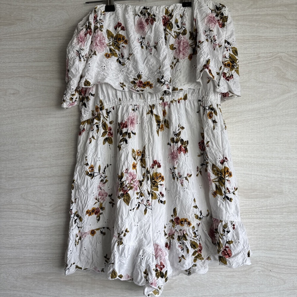 white floral American Eagle Outfitters romper Off The Shoulder Ruffled Eyelet M - Picture 9 of 11